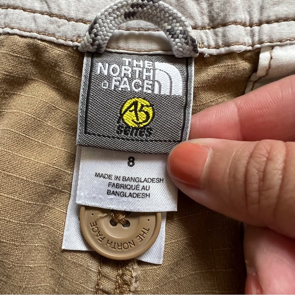 The North Face Cotton Capri Hiking Pants Women’s Size 8 - Picture 2 of 8